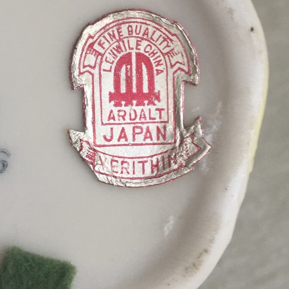 VINTAGE <japan> fine porcelain birds figurine - Picture 3 of 3